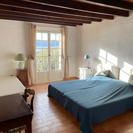 Villa Climatisee, 5 Pieces, 140m2 Grande Piscine Vue Epoustouflante Proche Du Rupione *